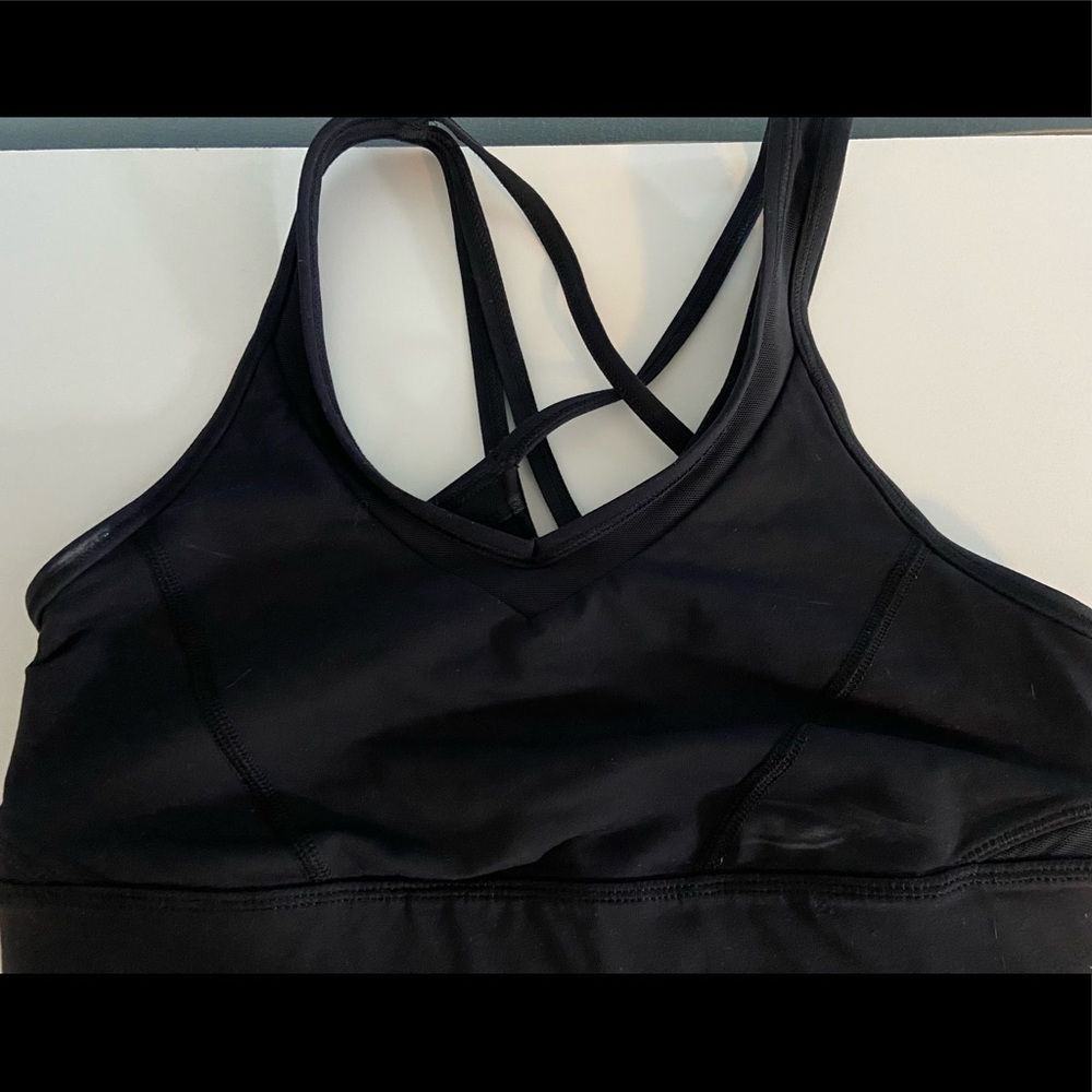 Lululemon bra size 6